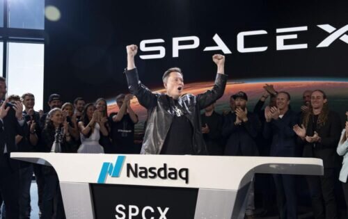 SpaceX выходит на Nasdaq